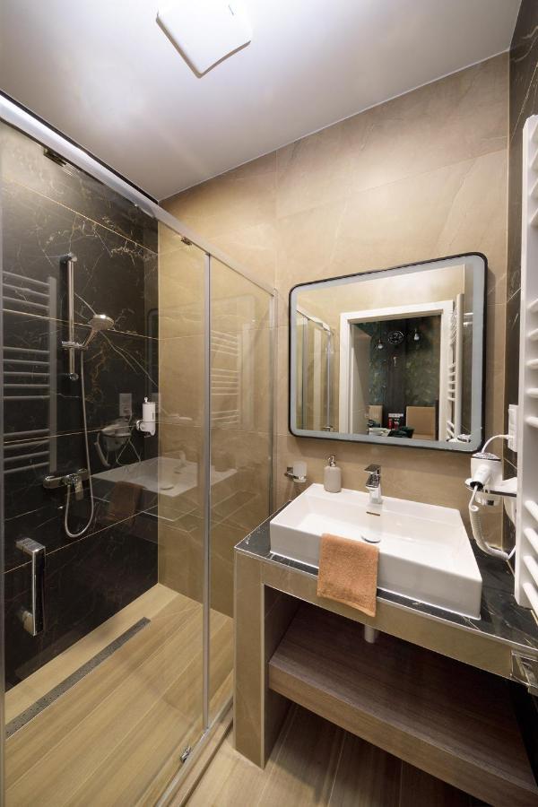 بودابست Orangehomes High Class 4 Bedroom Apartment المظهر الخارجي الصورة